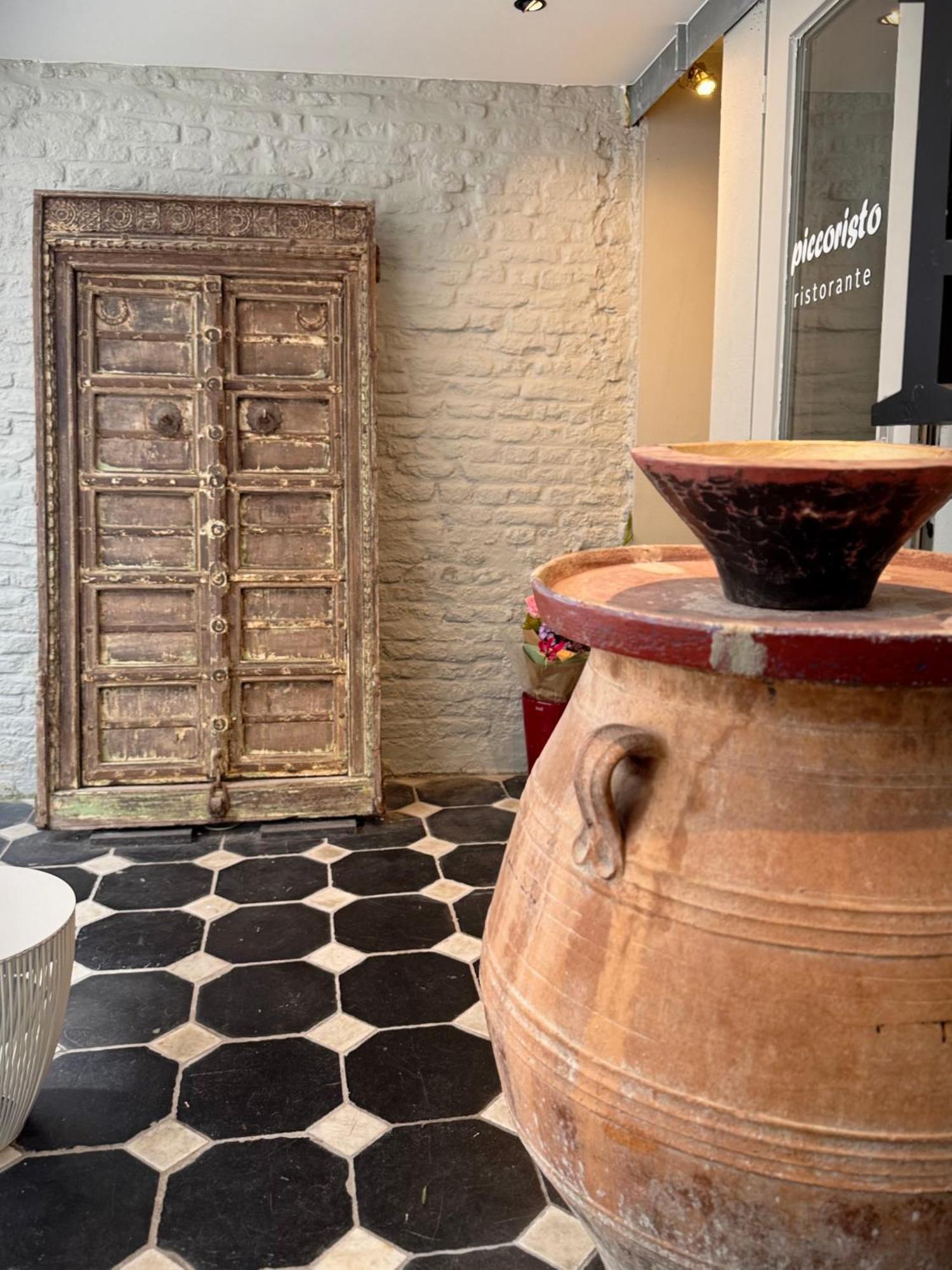 Accademia00 Bed & Breakfast Маастрихт Екстериор снимка
